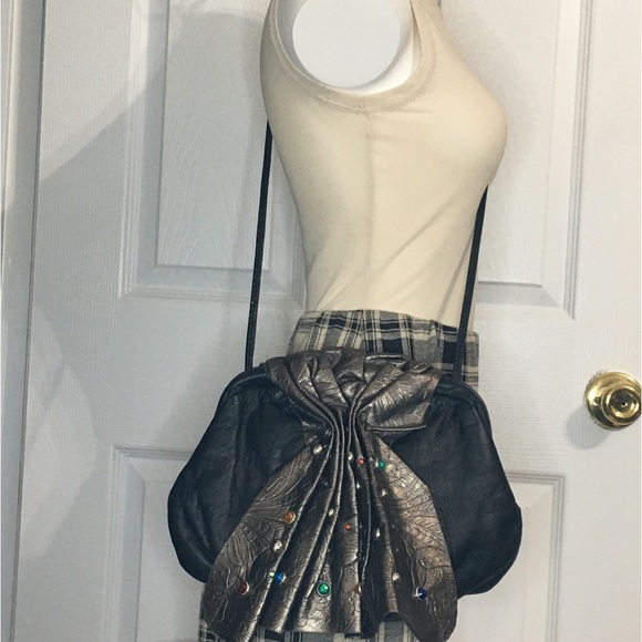 Sturdy Crossbody, Hinged Frame Clutch Purse - Picture 1 of 7